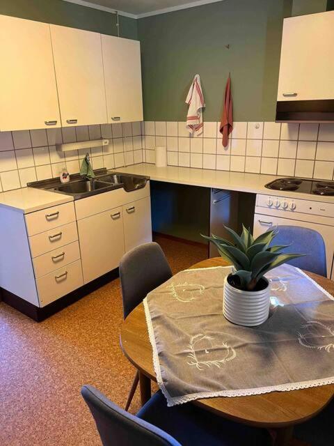Fin, Enkel Leilighet Med Nydelig Strand I Naerheten Appartement Amdals Verk Buitenkant foto