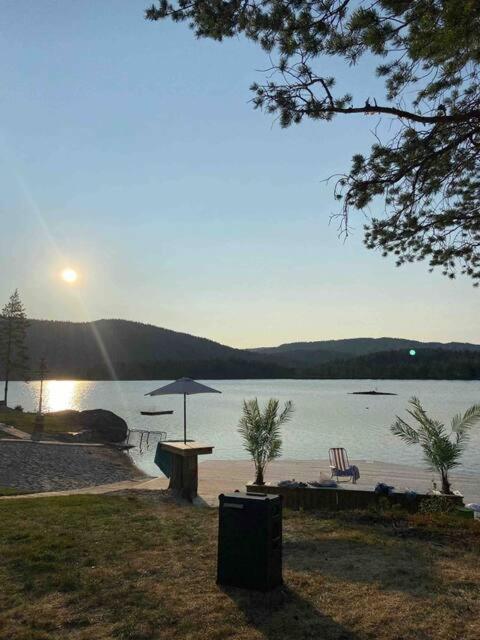 Fin, Enkel Leilighet Med Nydelig Strand I Naerheten Appartement Amdals Verk Buitenkant foto